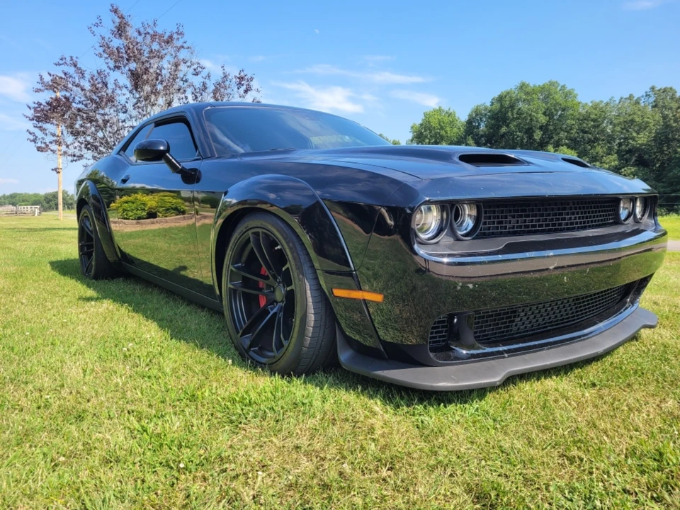 2016 Dodge Challenger SRT Hellcat 3rd Gen - Image 16 of 18