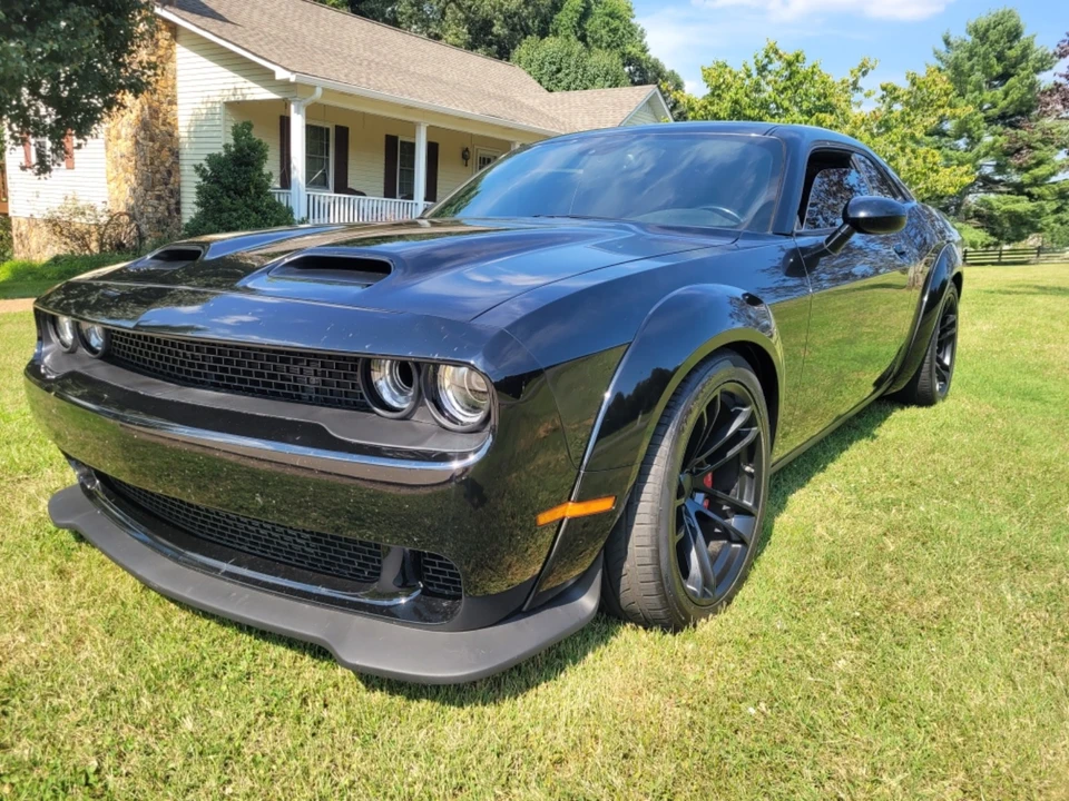 2016 Dodge Challenger SRT Hellcat 3rd Gen - Image 13 of 18