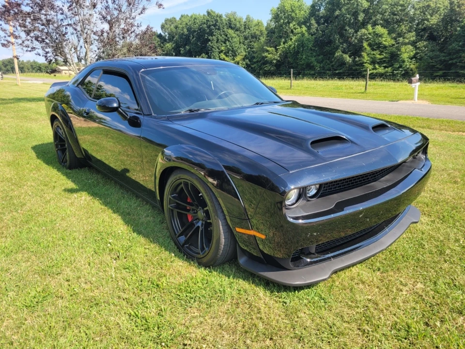 2016 Dodge Challenger SRT Hellcat 3rd Gen - Image 10 of 18