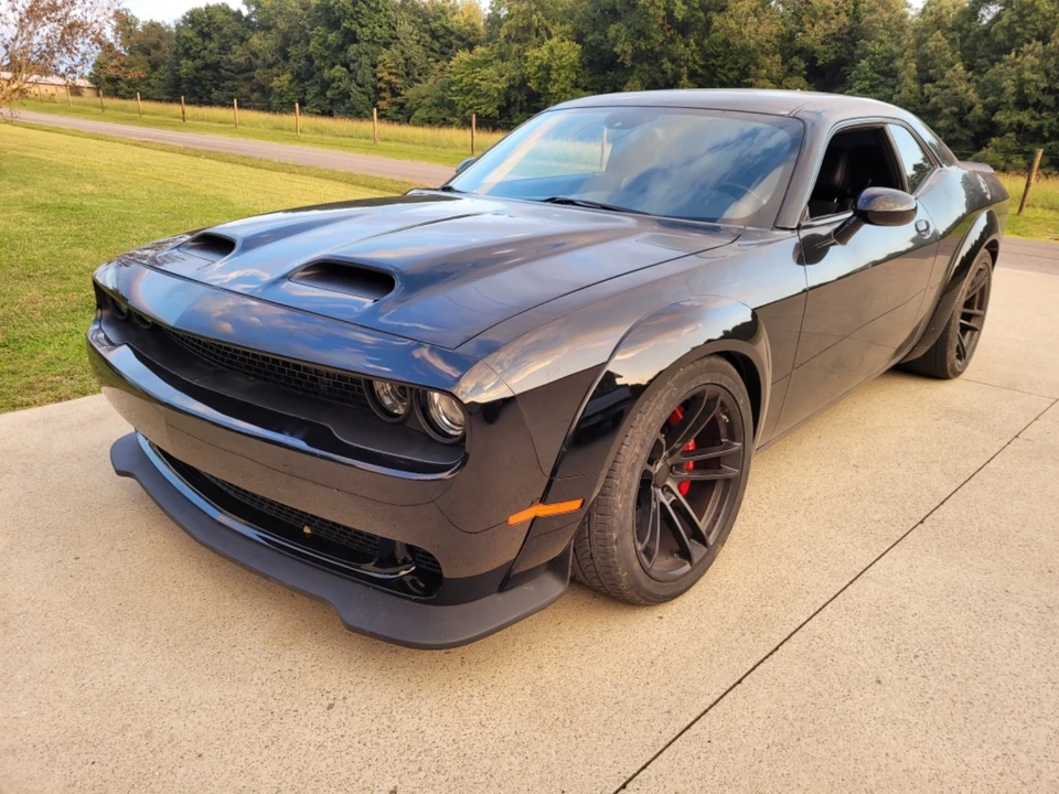 2016 Dodge Challenger SRT Hellcat 3rd Gen - Image 5 of 18