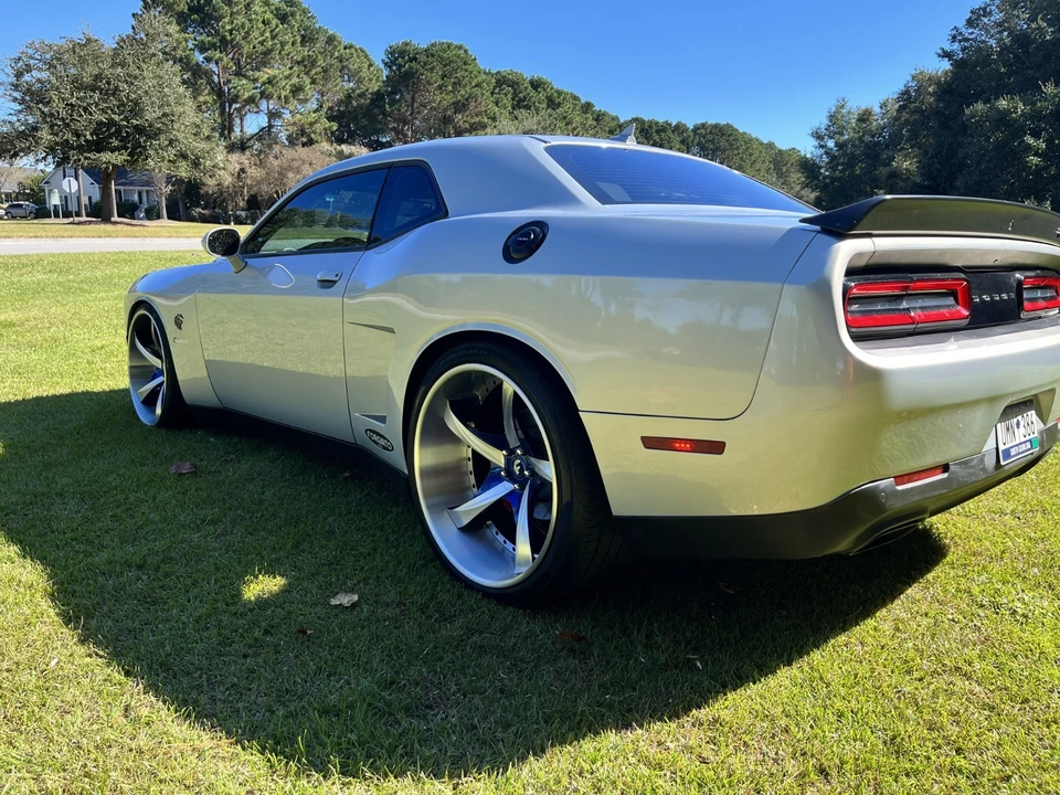 2016 Dodge Challenger SRT Hellcat 3rd Gen - Image 5 of 31