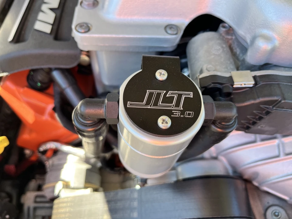 2016 Dodge Challenger SRT Hellcat 3rd Gen - Image 24 of 31