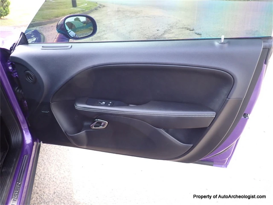 2016 Dodge Challenger SRT Hellcat 3rd Gen - Image 13 of 24