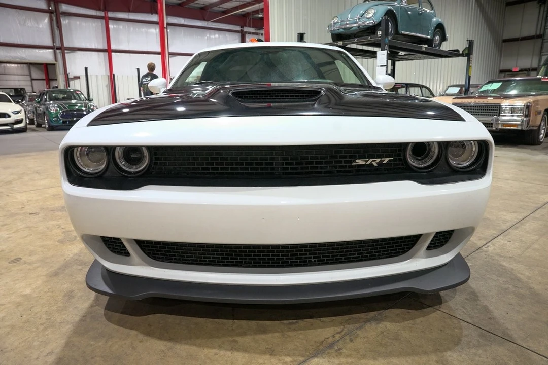 2016 Dodge Challenger SRT Hellcat 3rd Gen - Image 13 of 31