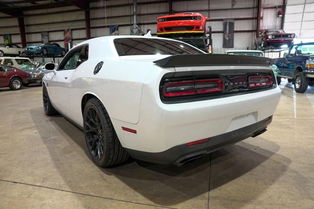 2016 Dodge Challenger SRT Hellcat 3rd Gen - Image 6 of 31