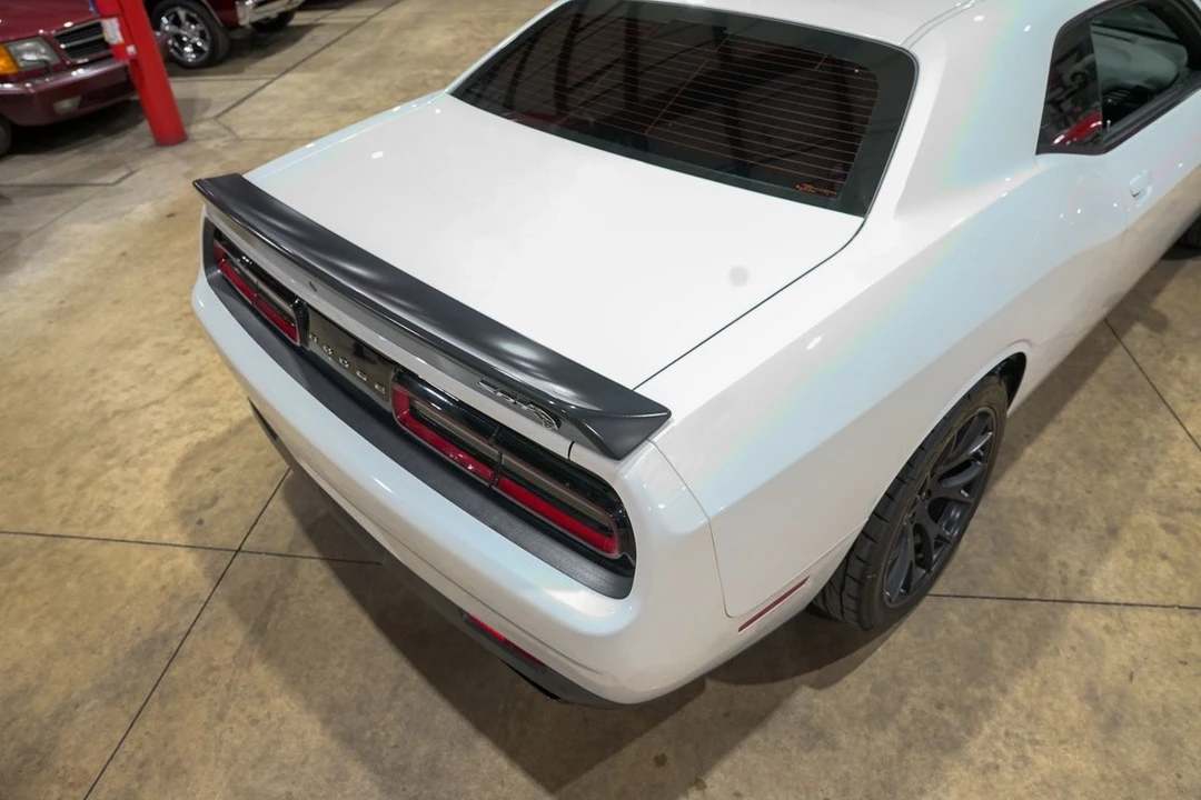 2016 Dodge Challenger SRT Hellcat 3rd Gen - Image 20 of 31