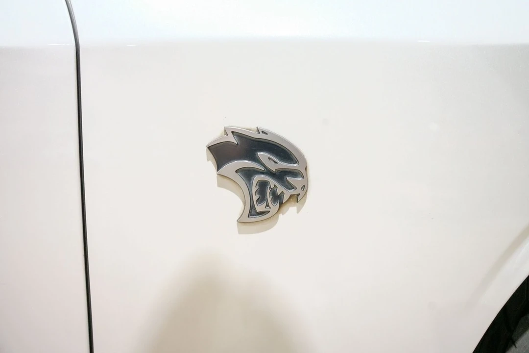 2016 Dodge Challenger SRT Hellcat 3rd Gen - Image 25 of 31