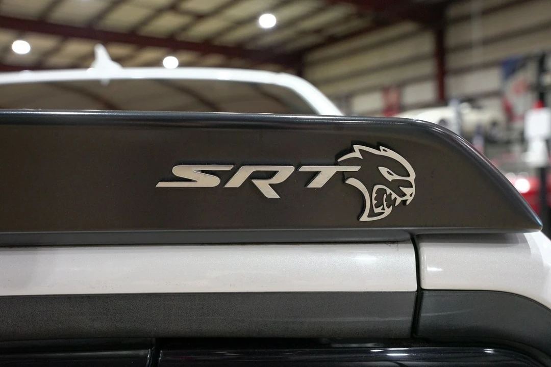 2016 Dodge Challenger SRT Hellcat 3rd Gen - Image 24 of 31