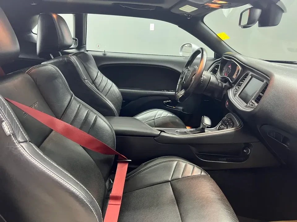 2016 Dodge Challenger SRT Hellcat 3rd Gen - Image 5 of 16