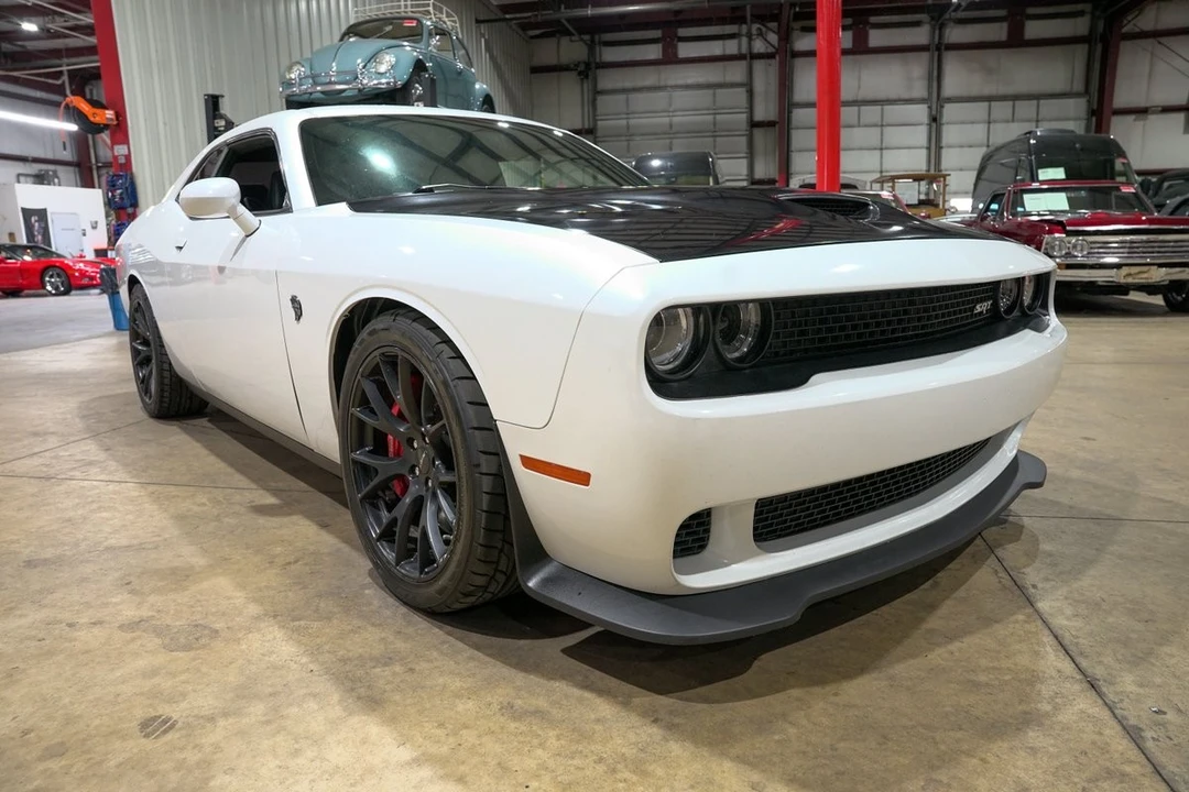 2016 Dodge Challenger SRT Hellcat 3rd Gen - Image 12 of 31