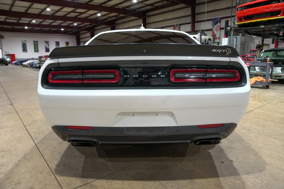 2016 Dodge Challenger SRT Hellcat 3rd Gen - Image 7 of 31