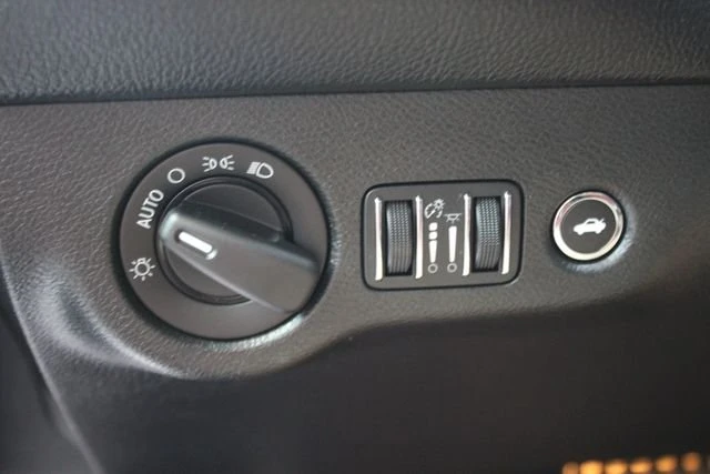 2016 Dodge Challenger SRT Hellcat 3rd Gen - Image 16 of 20
