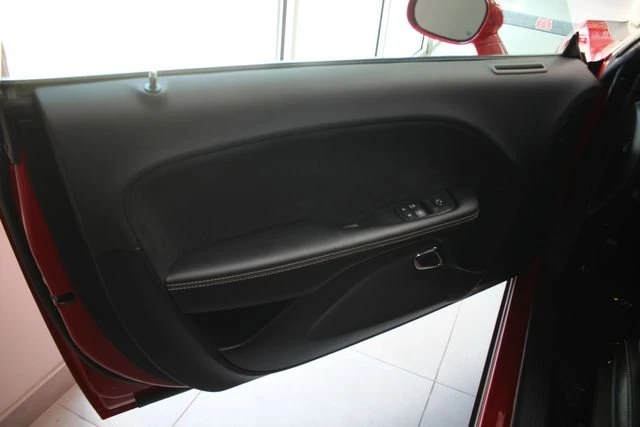 2016 Dodge Challenger SRT Hellcat 3rd Gen - Image 19 of 20