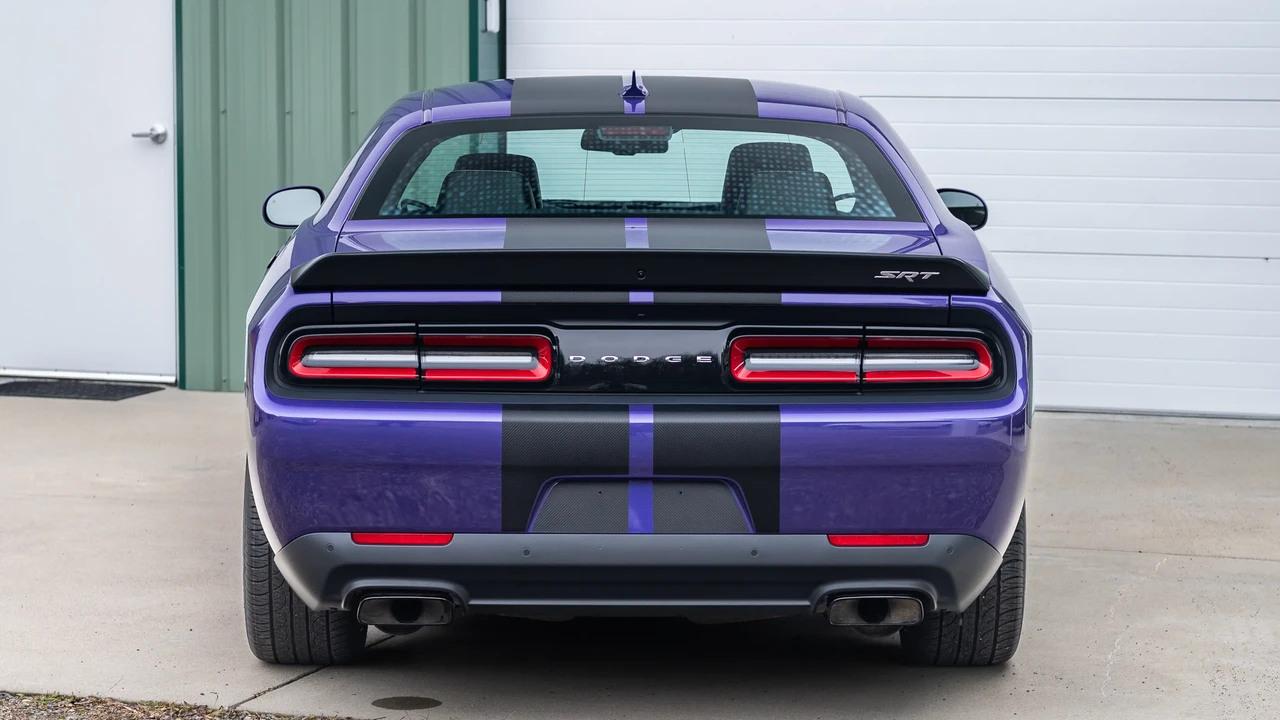 2016 Dodge Challenger SRT Hellcat 3rd Gen - Image 5 of 31