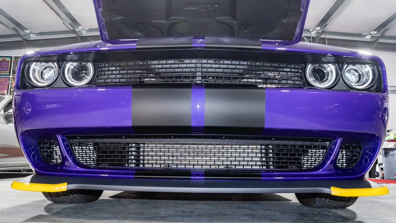 2016 Dodge Challenger SRT Hellcat 3rd Gen - Image 18 of 31