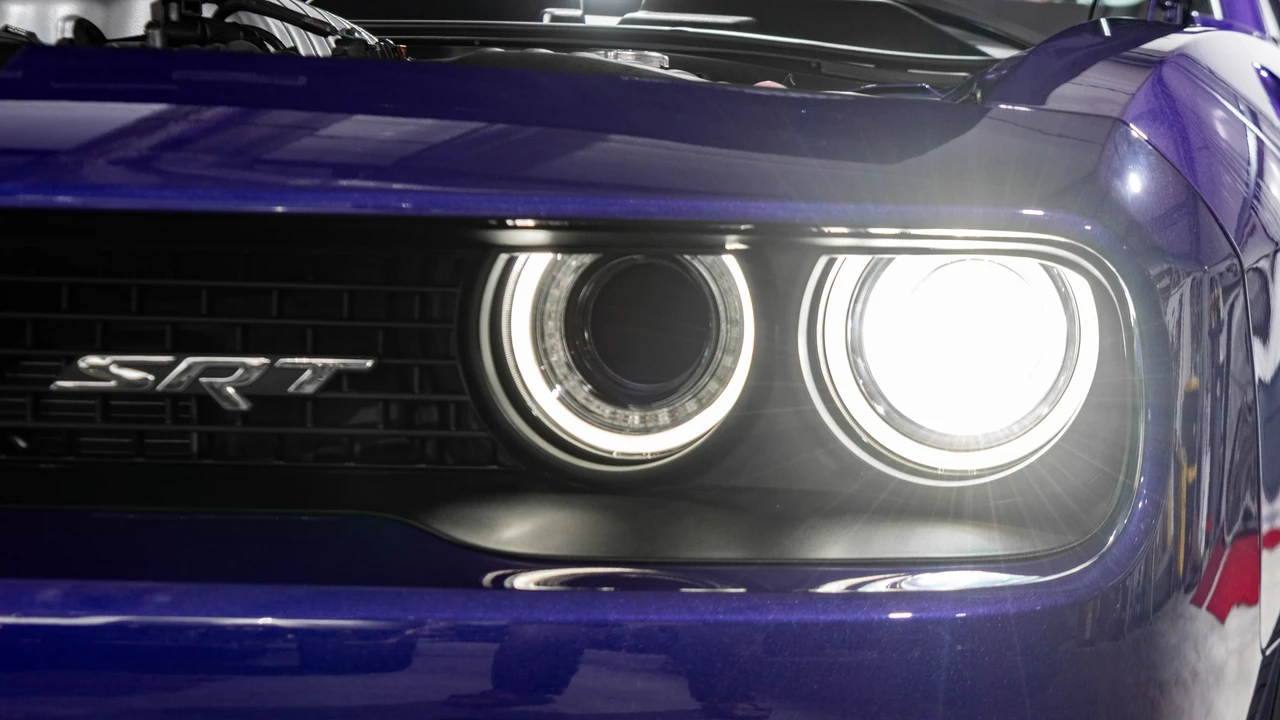 2016 Dodge Challenger SRT Hellcat 3rd Gen - Image 10 of 31