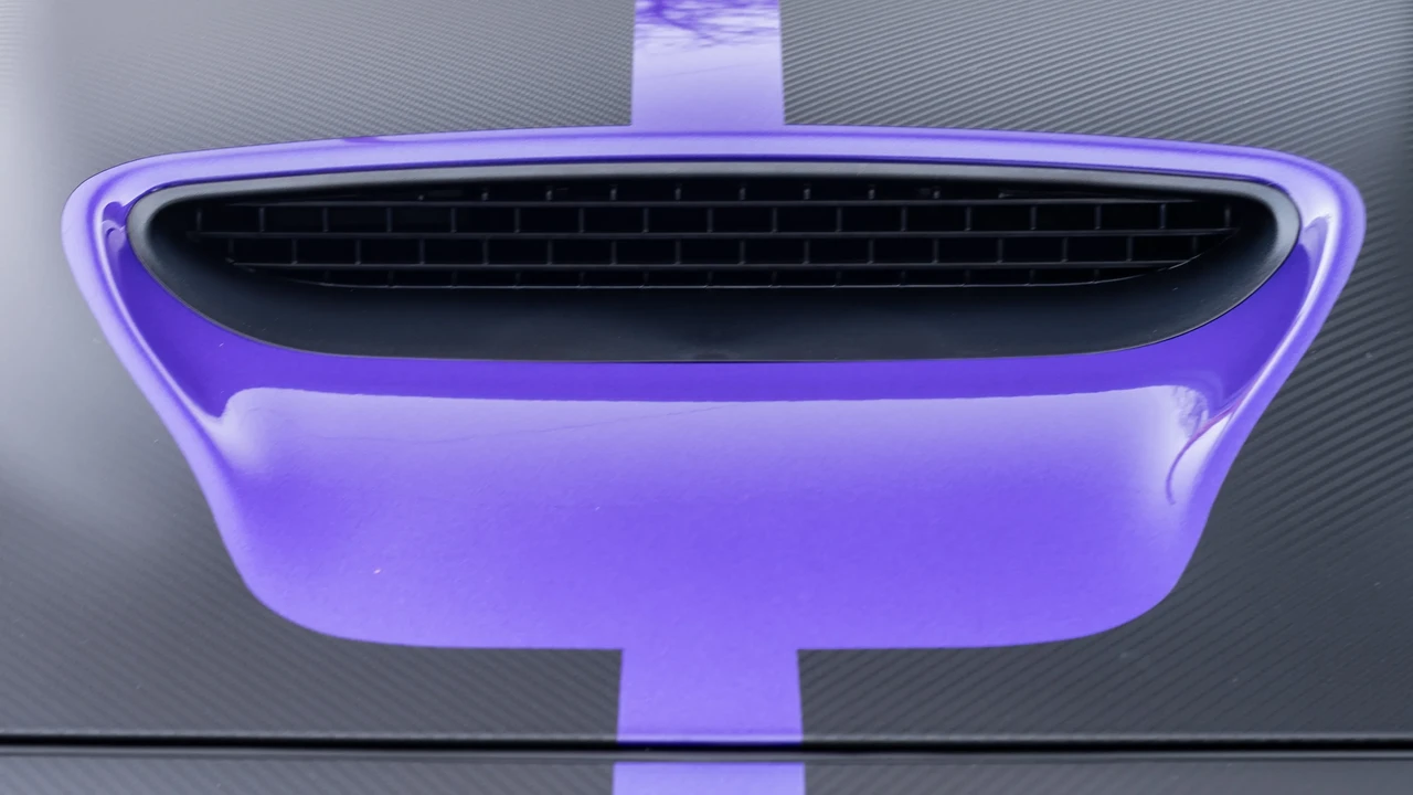 2016 Dodge Challenger SRT Hellcat 3rd Gen - Image 25 of 31