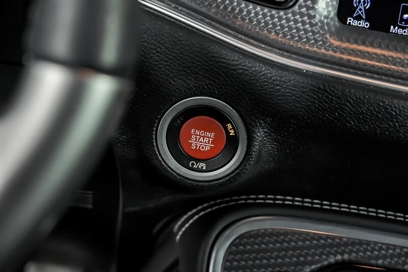2016 Dodge Challenger SRT Hellcat 3rd Gen - Image 25 of 31