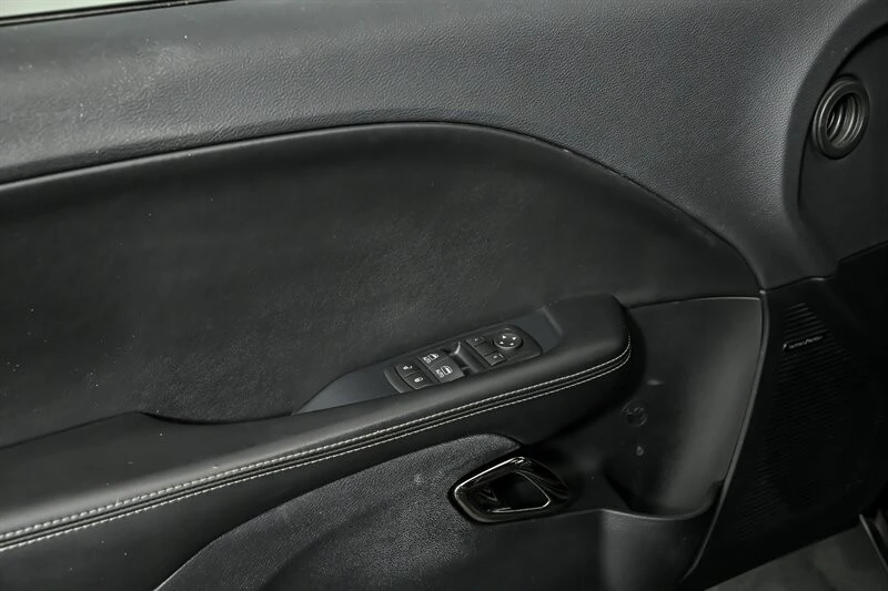 2016 Dodge Challenger SRT Hellcat 3rd Gen - Image 13 of 29