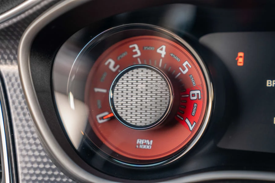 2016 Dodge Challenger SRT Hellcat 3rd Gen - Image 27 of 31