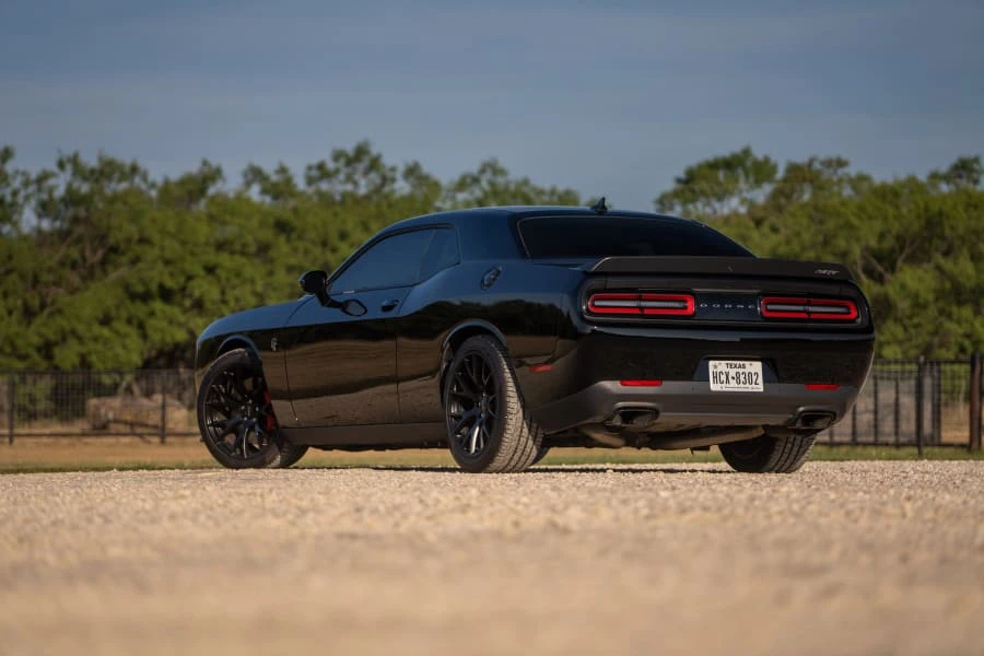 2016 Dodge Challenger SRT Hellcat 3rd Gen - Image 17 of 31