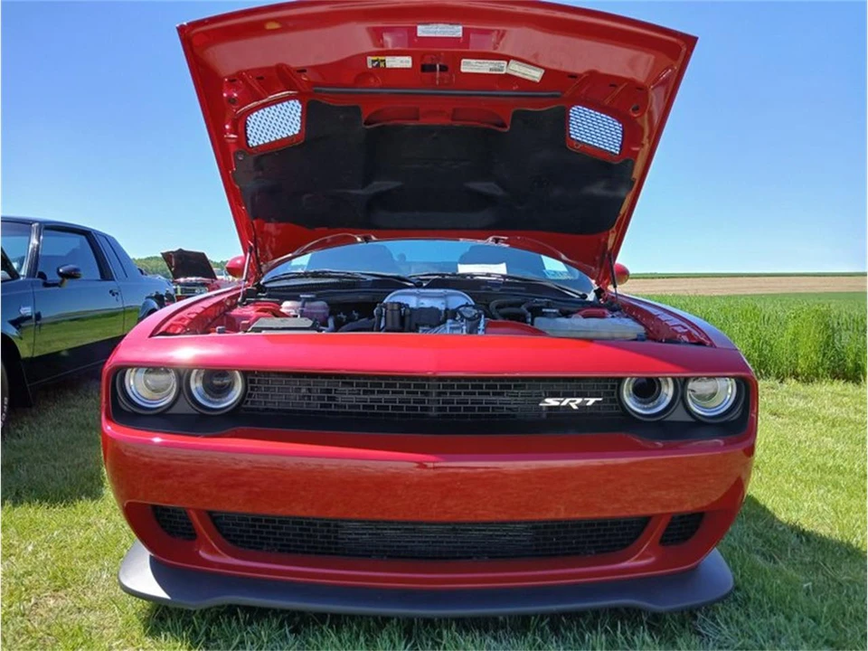2016 Dodge Challenger SRT Hellcat 3rd Gen - Image 5 of 12
