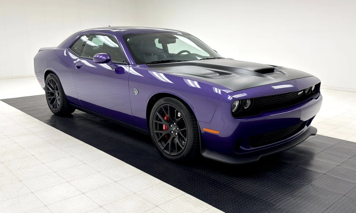 2016 Dodge Challenger SRT Hellcat 3rd Gen - Image 7 of 12