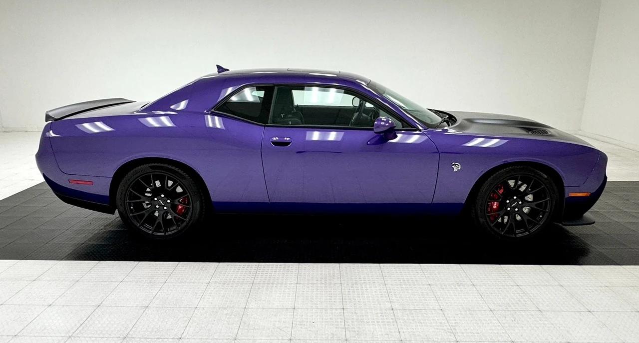 2016 Dodge Challenger SRT Hellcat 3rd Gen - Image 6 of 12