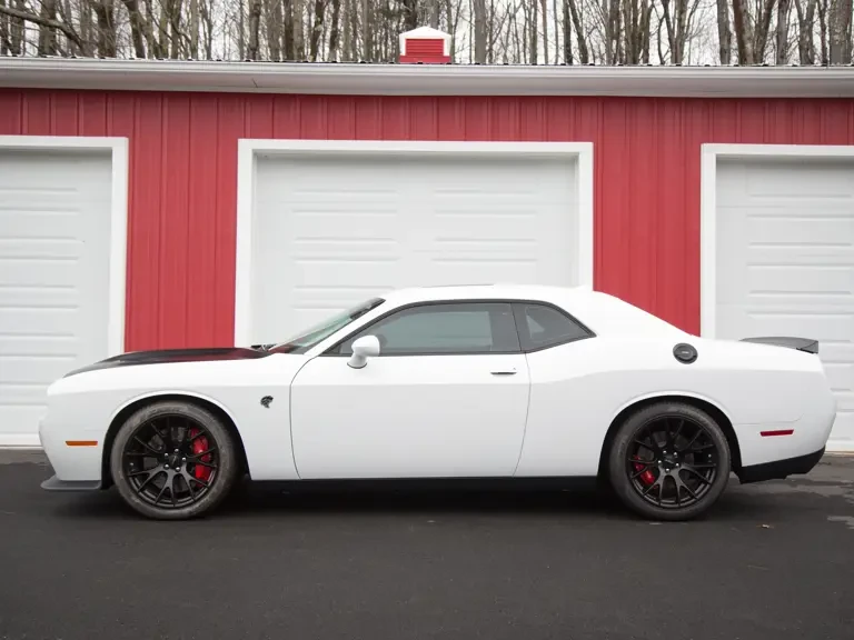 2016 Dodge Challenger SRT Hellcat 3rd Gen - Image 5 of 19