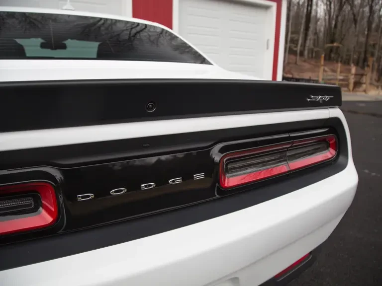2016 Dodge Challenger SRT Hellcat 3rd Gen - Image 15 of 19