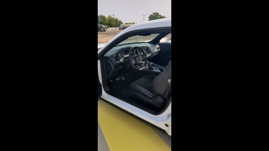 2016 Dodge Challenger SRT Hellcat 3rd Gen - Image 5 of 14