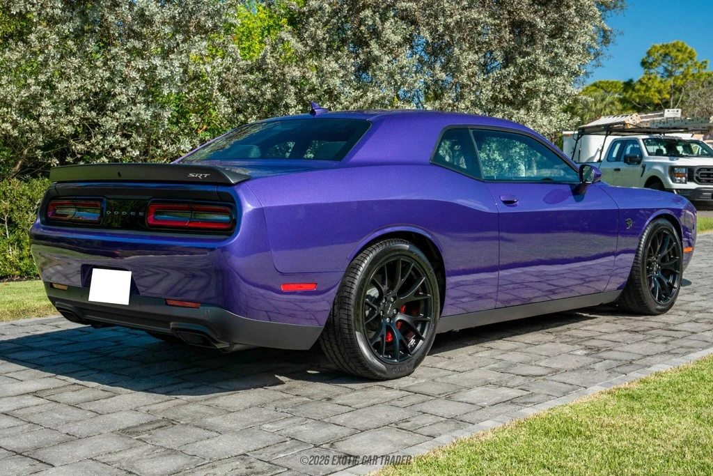2016 Dodge Challenger SRT Hellcat 3rd Gen - Image 8 of 12