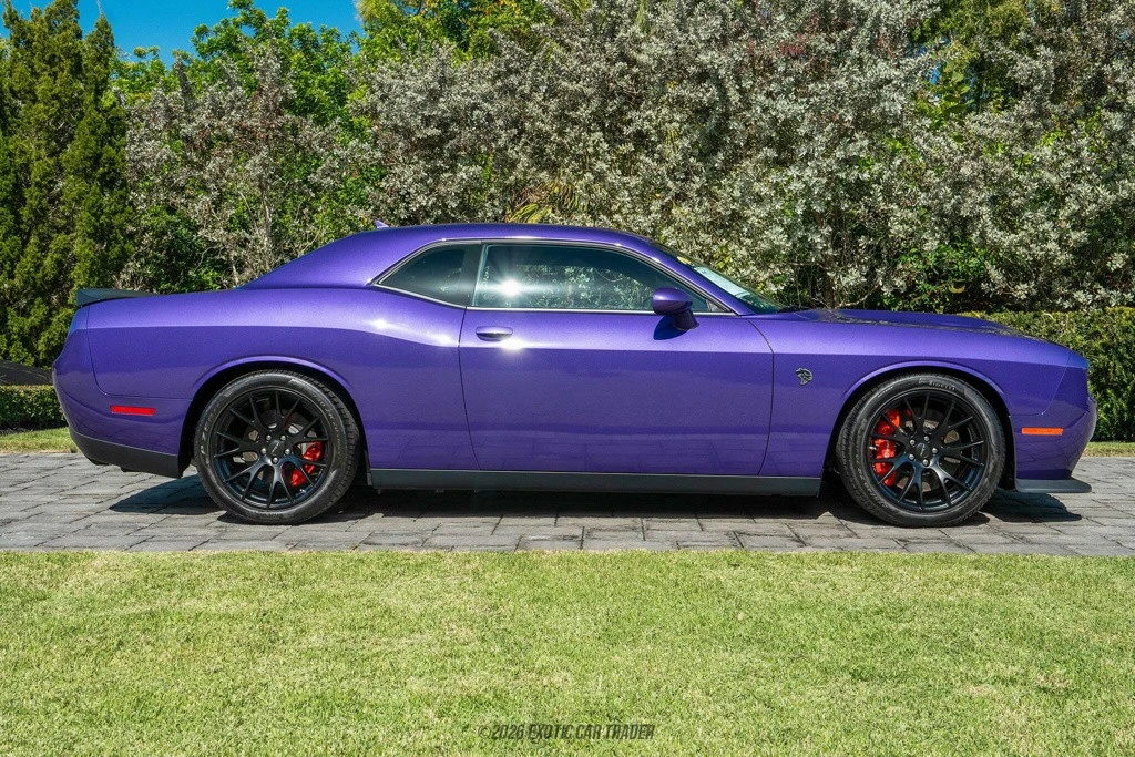2016 Dodge Challenger SRT Hellcat 3rd Gen - Image 9 of 12