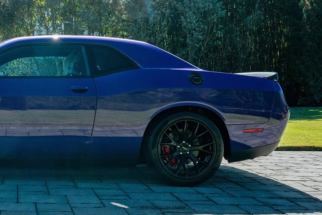 2016 Dodge Challenger SRT Hellcat 3rd Gen - Image 5 of 12