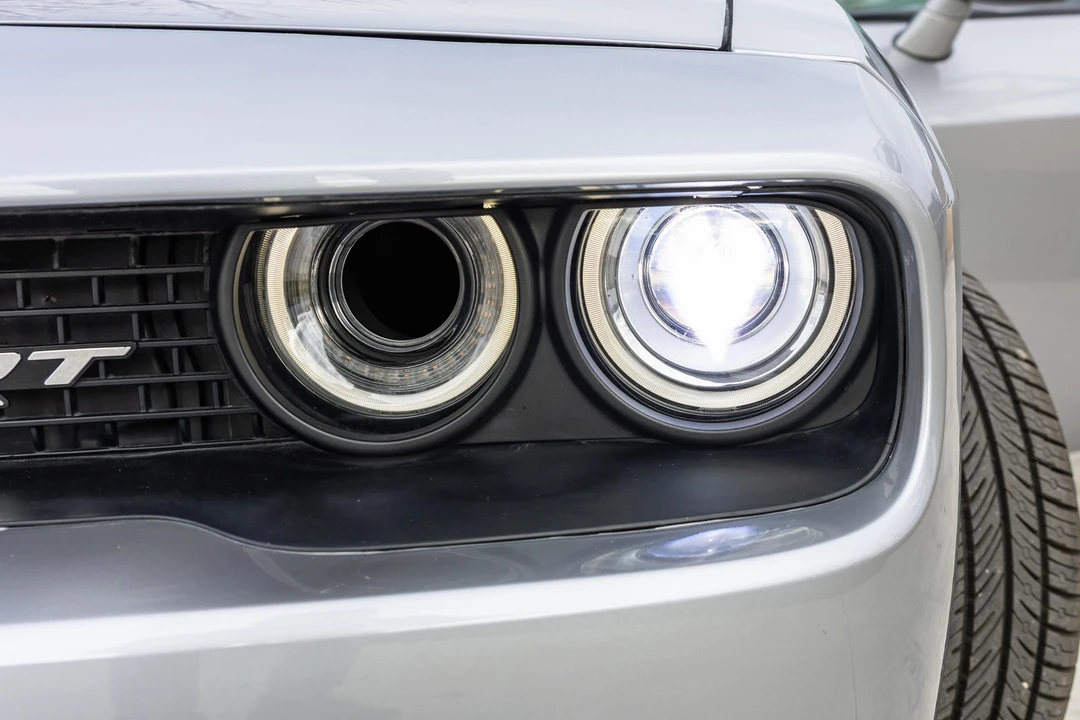 2016 Dodge Challenger SRT Hellcat 3rd Gen - Image 21 of 31