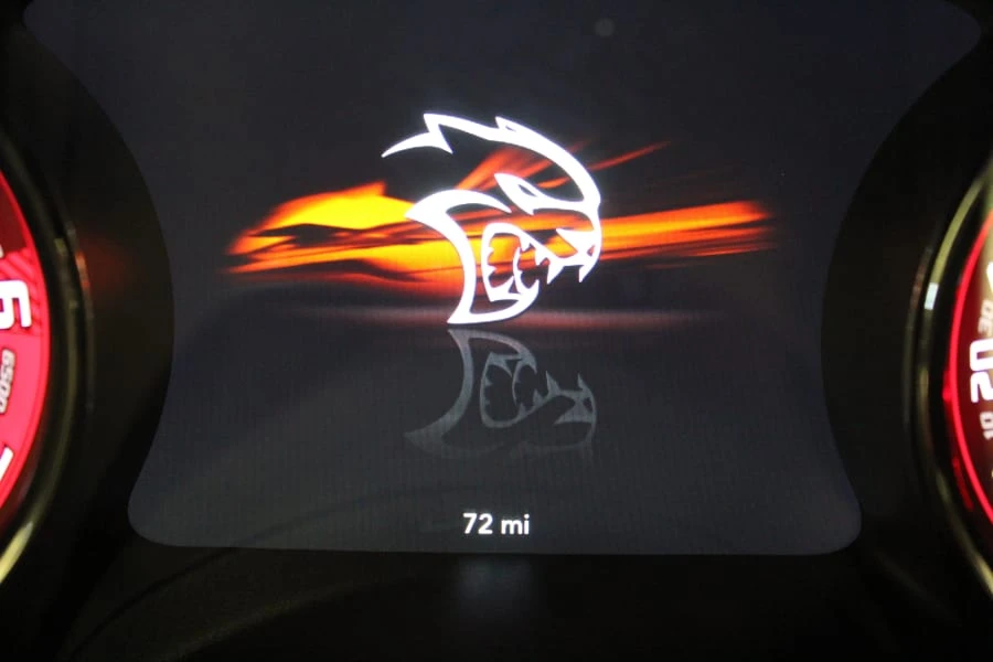 2016 Dodge Challenger SRT Hellcat 3rd Gen - Image 7 of 8