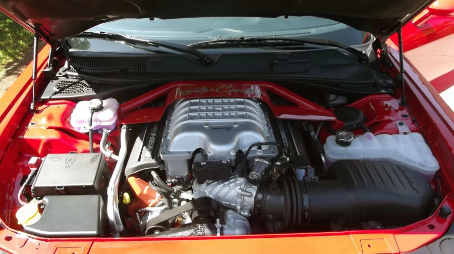 2016 Dodge Challenger SRT Hellcat 3rd Gen - Image 7 of 8