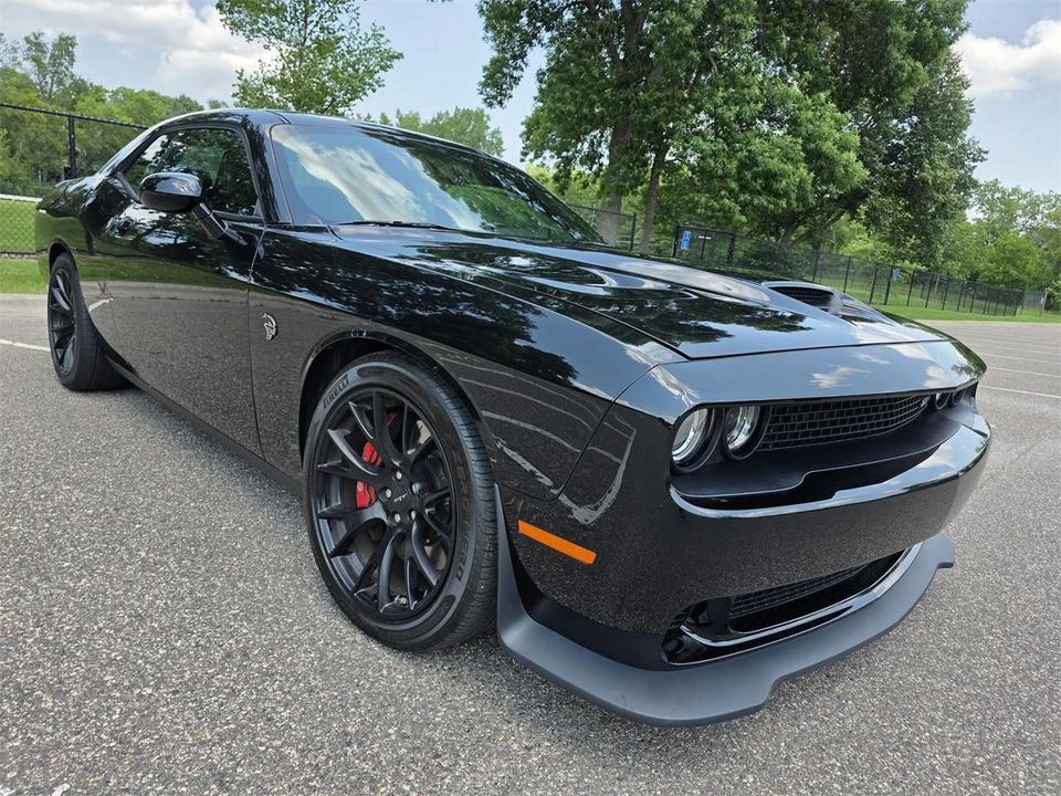 2016 Dodge Challenger SRT Hellcat 3rd Gen - Image 3 of 31