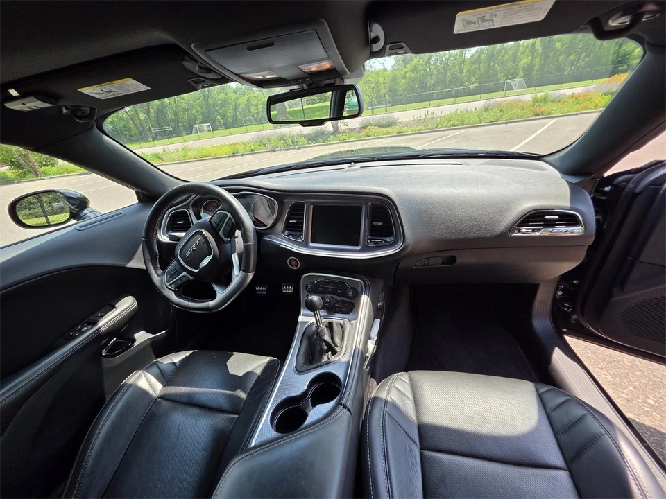 2016 Dodge Challenger SRT Hellcat 3rd Gen - Image 26 of 31