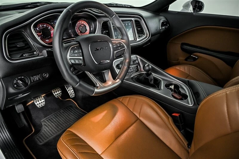 2016 Dodge Challenger SRT Hellcat 3rd Gen - Image 14 of 28