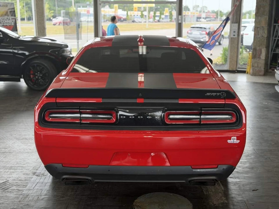 2016 Dodge Challenger SRT Hellcat 3rd Gen - Image 8 of 31