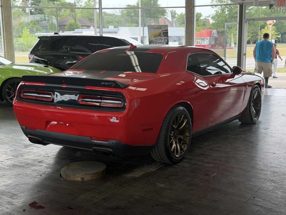 2016 Dodge Challenger SRT Hellcat 3rd Gen - Image 7 of 31
