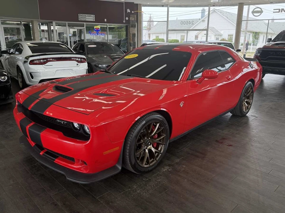 2016 Dodge Challenger SRT Hellcat 3rd Gen - Image 15 of 31