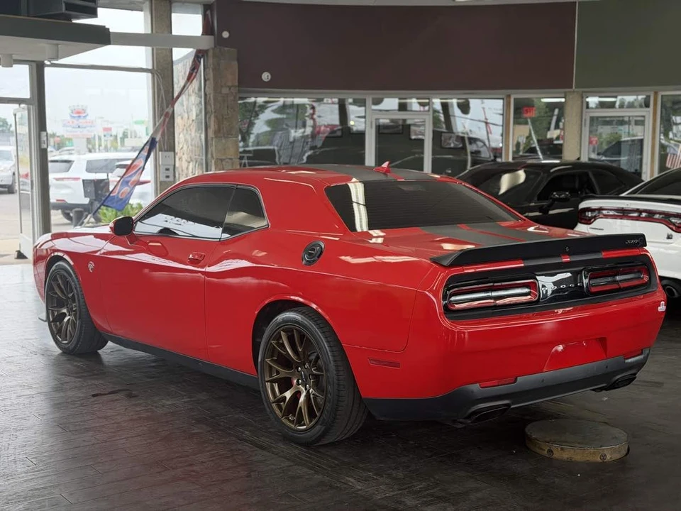 2016 Dodge Challenger SRT Hellcat 3rd Gen - Image 11 of 31