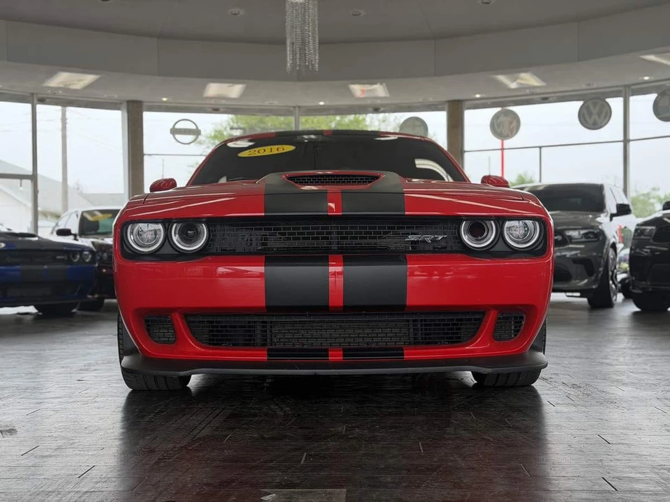 2016 Dodge Challenger SRT Hellcat 3rd Gen - Image 17 of 31