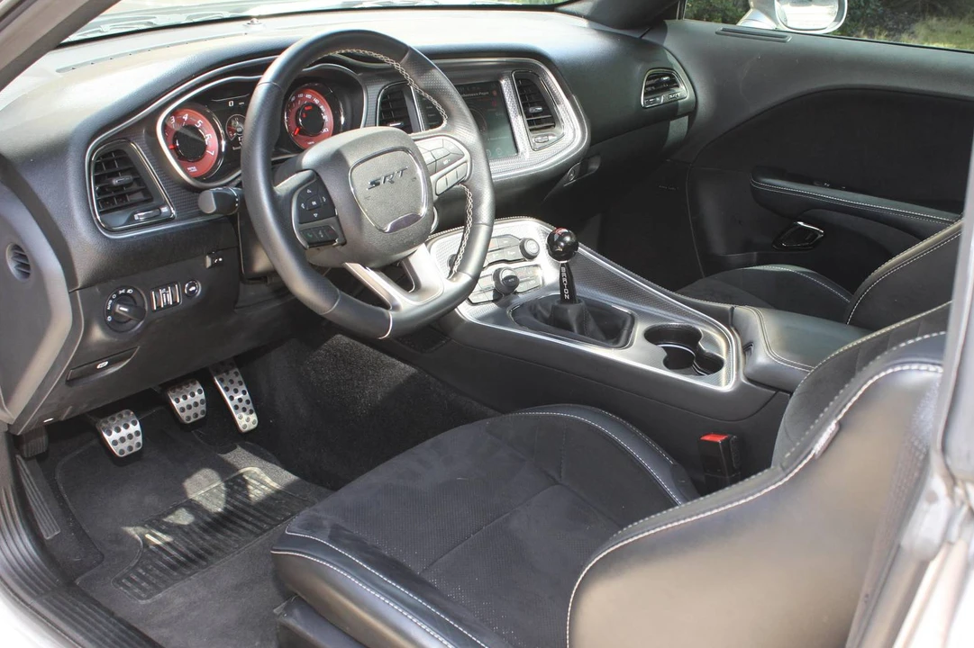 2016 Dodge Challenger SRT Hellcat 3rd Gen - Image 8 of 8