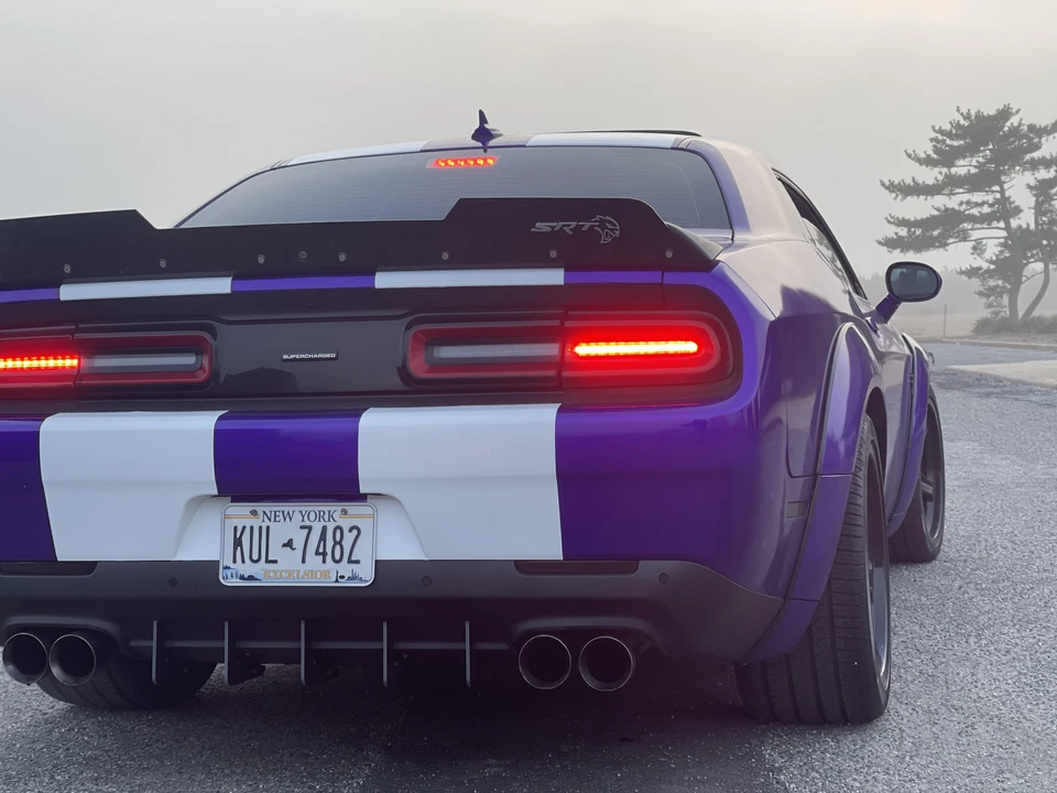 2016 Dodge Challenger SRT Hellcat 3rd Gen - Image 11 of 31