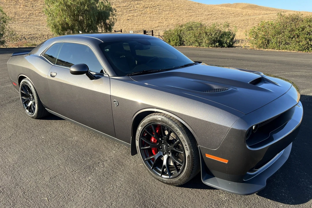 2016 Dodge Challenger SRT Hellcat 3rd Gen - Image 15 of 31