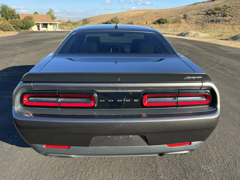 2016 Dodge Challenger SRT Hellcat 3rd Gen - Image 9 of 31