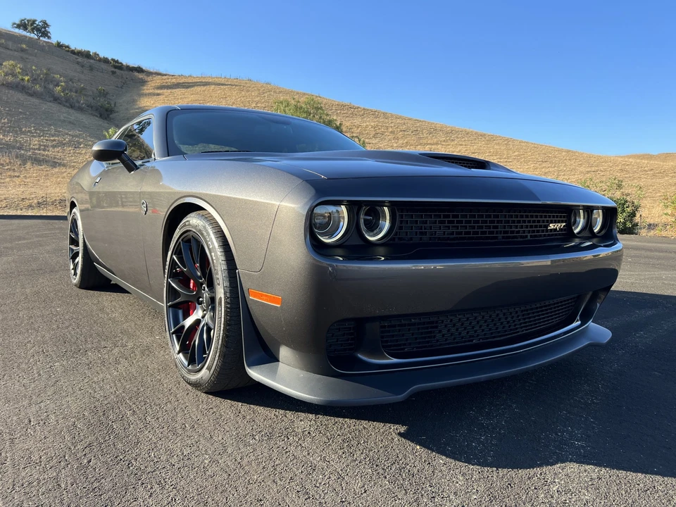 2016 Dodge Challenger SRT Hellcat 3rd Gen - Image 16 of 31